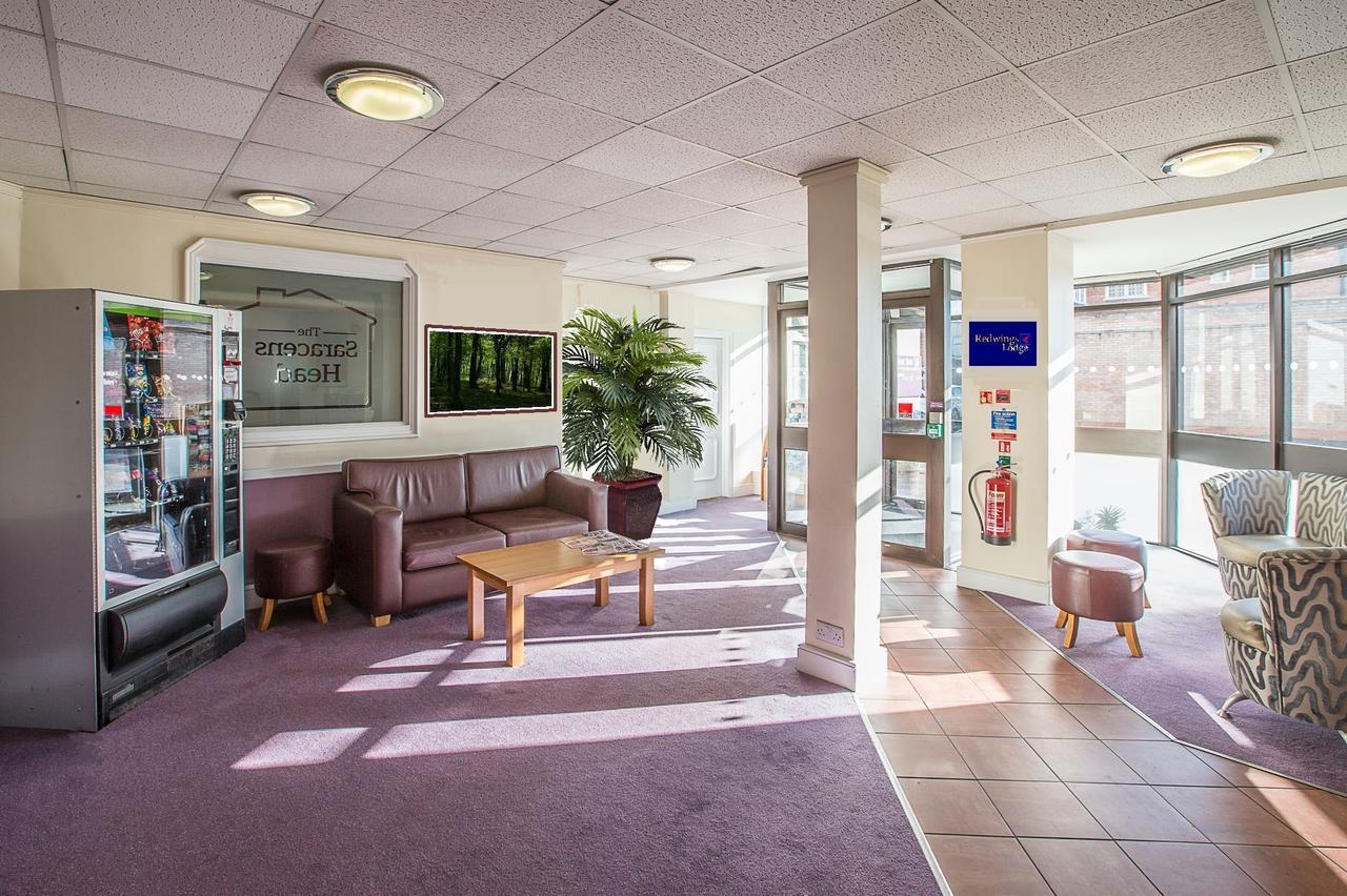 Redwings Lodge Solihull Bagian luar foto